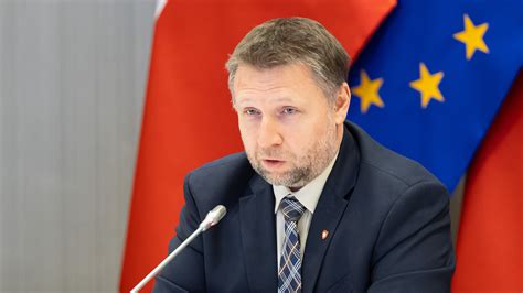 minister kierwiński